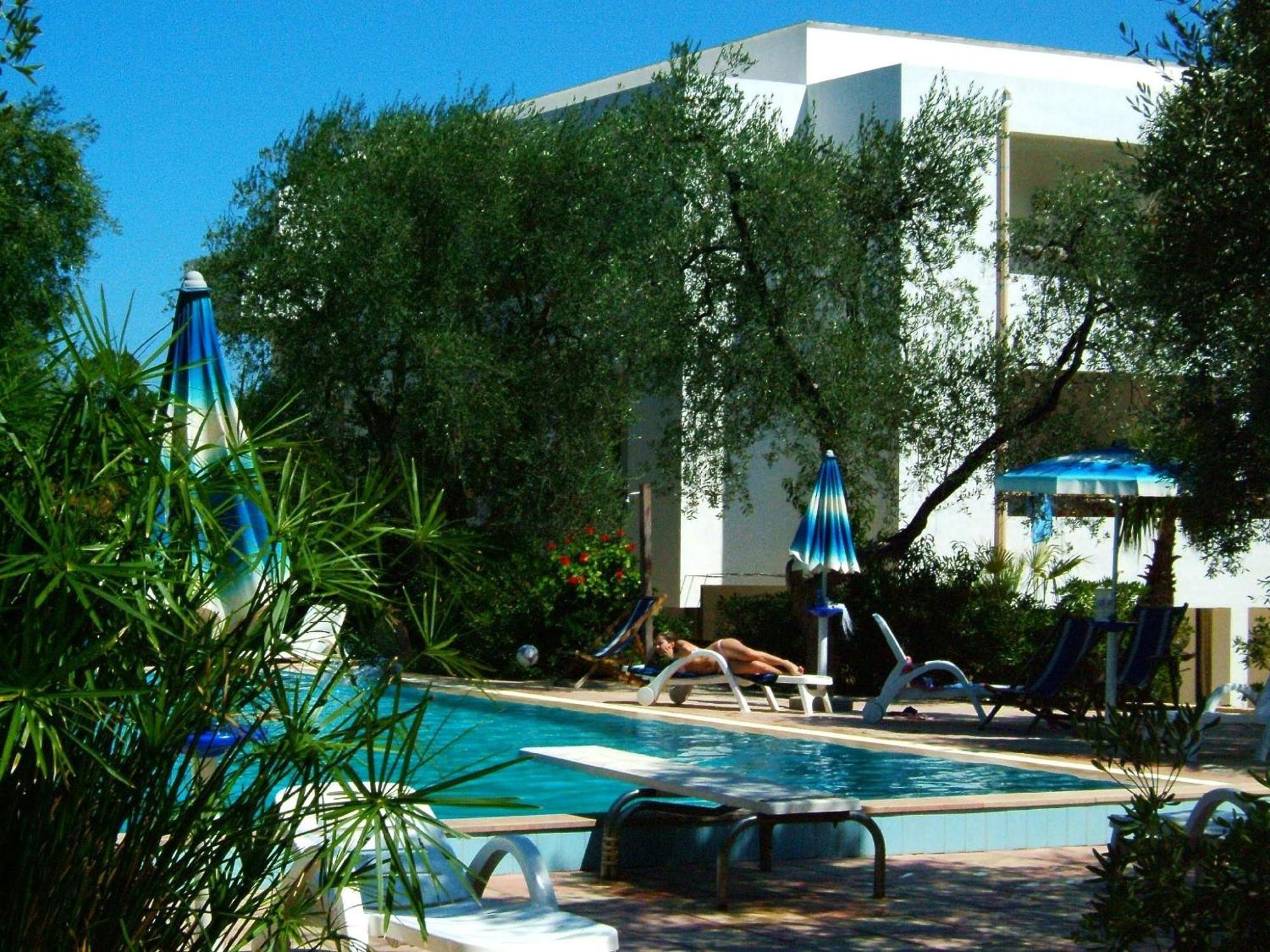 Appartamenti Gallo Club Vieste Exterior foto